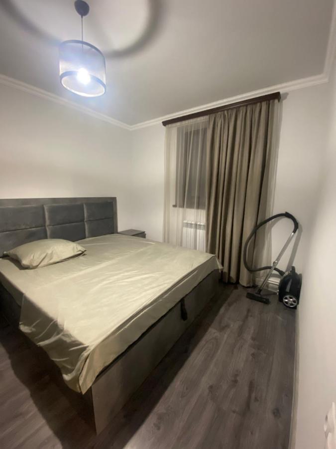 2 Cosy Apartment In Townhouse Near Airport Evn Geghanist  Esterno foto